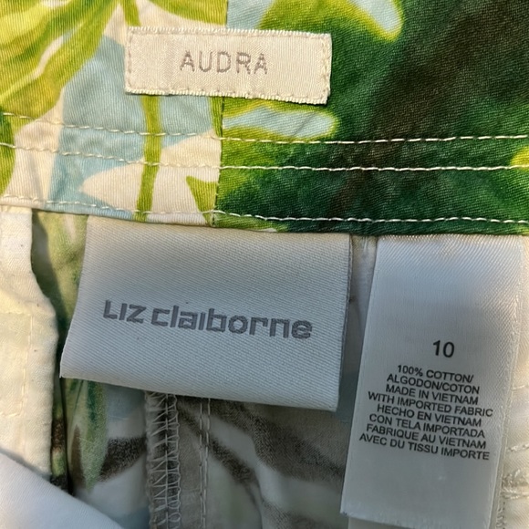 Women’s size 10 Liz Claiborne beachy pants pockets all around, 2 front, 2 back - Picture 5 of 7